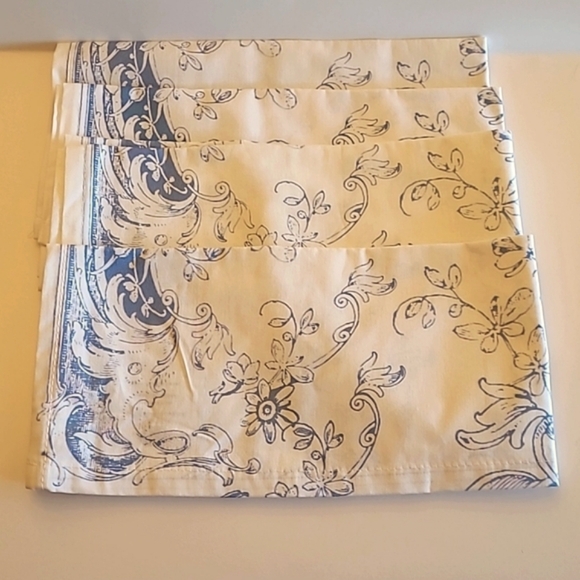 Michel Design Works napkins - Picture 4 of 5